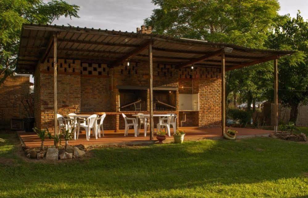 Brisas Del Rio Apart Hotel Termas del Daymán Exteriér fotografie